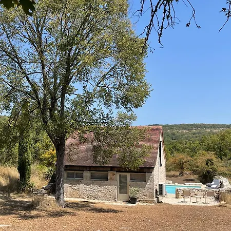 Bed & Breakfast Mas De Méjas D'hôtes La Pierraille 3*
