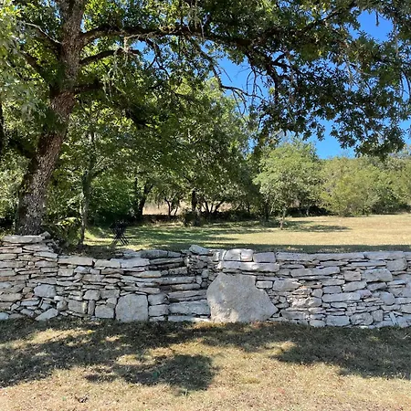 Bed & Breakfast Mas De Méjas D'hôtes La Pierraille