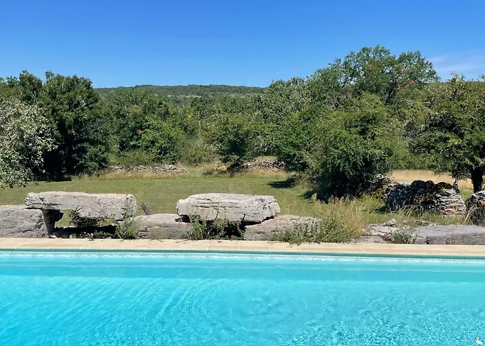 Mas De Méjas D'hôtes La Pierraille