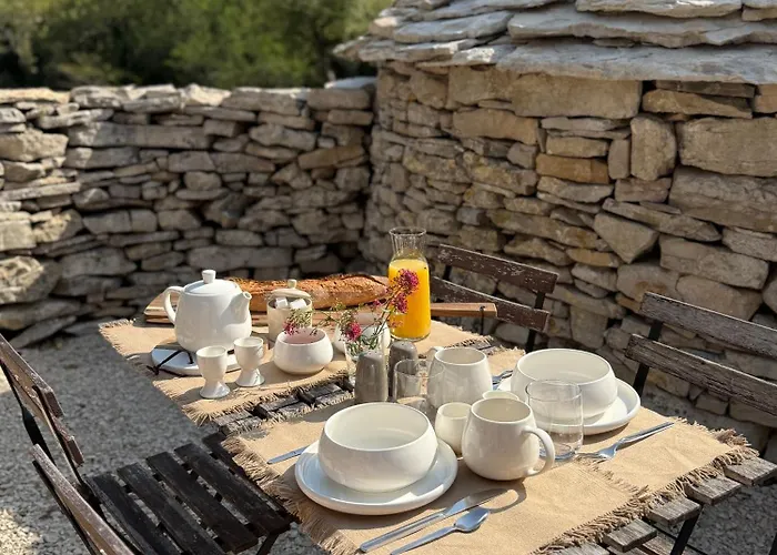 Couette-café Mas De Méjas D'hôtes La Pierraille