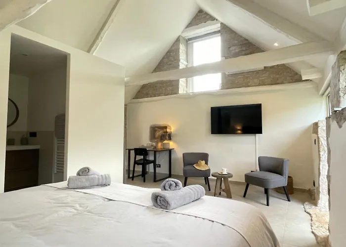 Bed & Breakfast Mas De Mejas D'hotes La Pierraille Calvignac