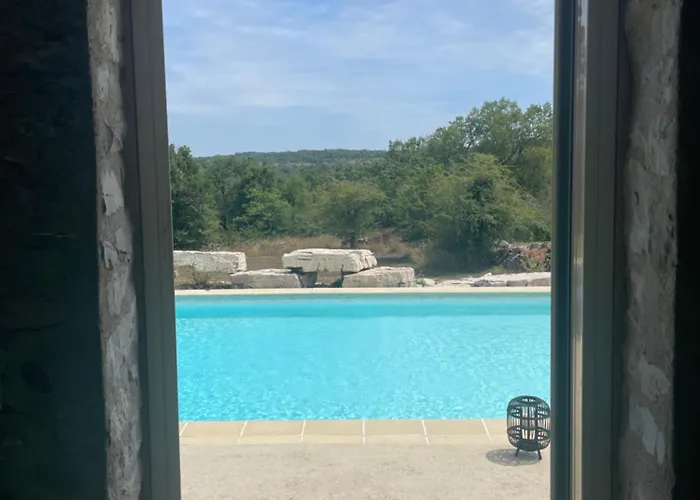 Mas De Méjas D'hôtes La Pierraille