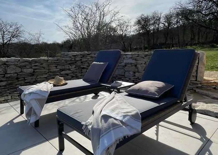 Mas De Mejas D'hotes La Pierraille Bed & Breakfast